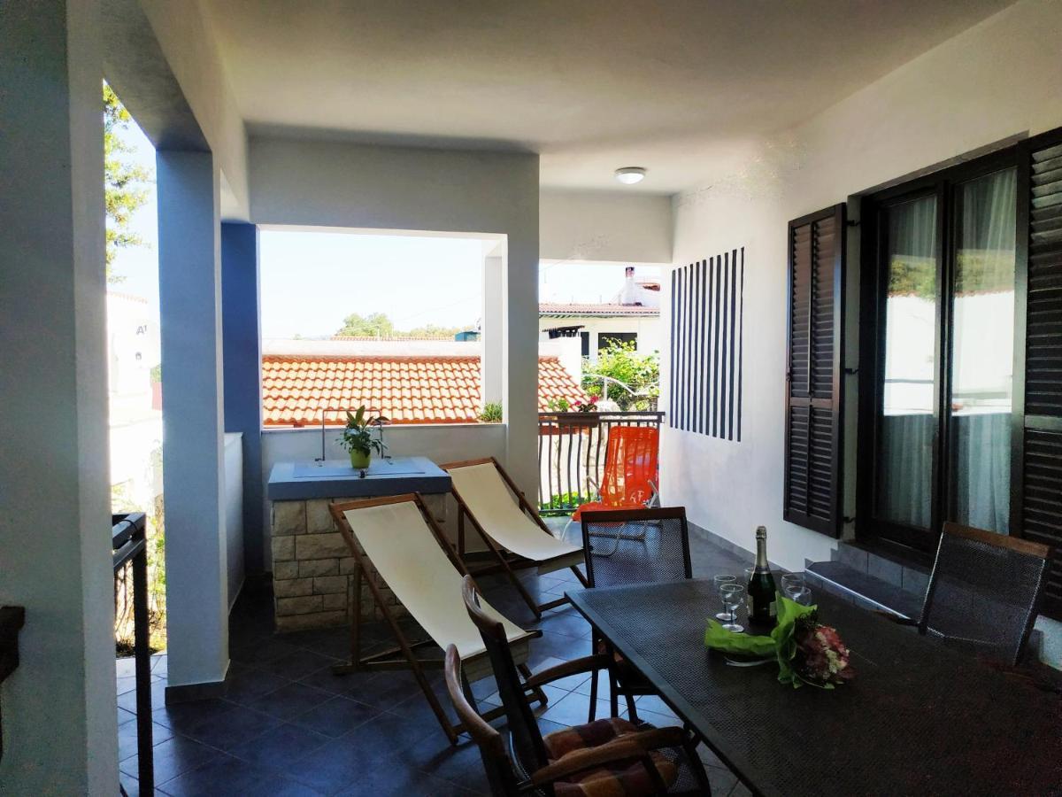Apartment Lavanda Nova Razanj Exterior photo