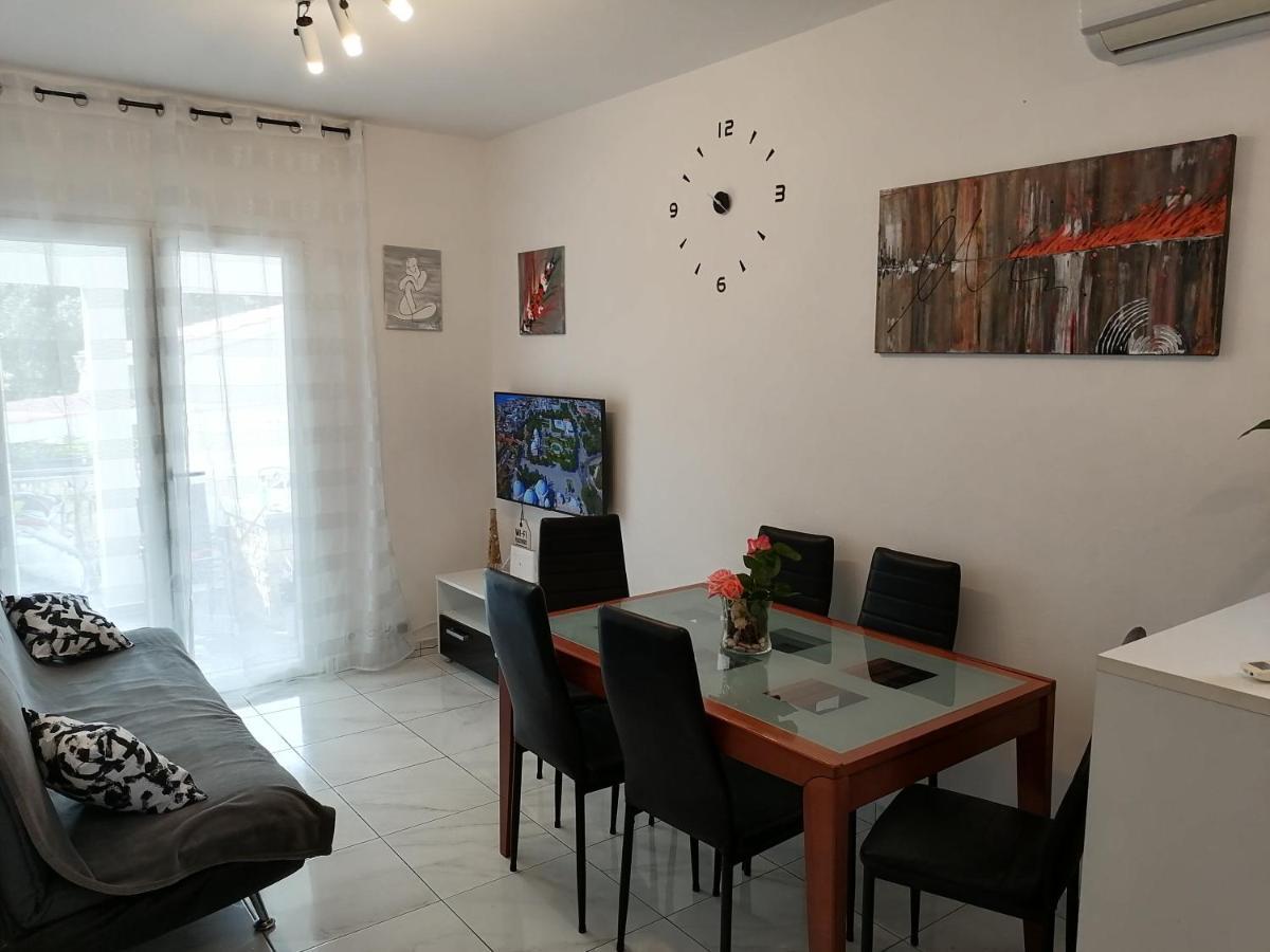 Apartment Lavanda Nova Razanj Exterior photo